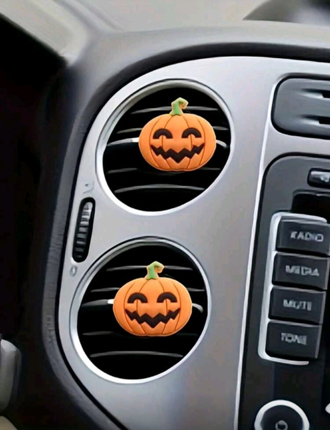Pumpkin air vent accessory