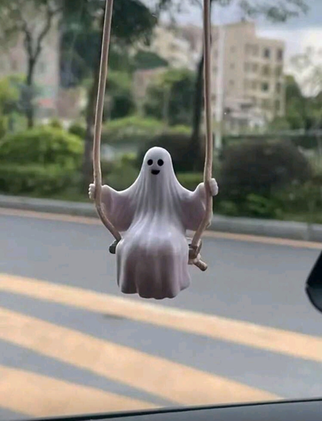 swinging ghost mirror pendant